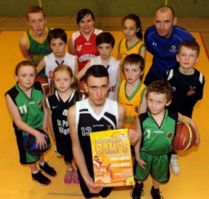oung players from  local clubs Cougars, Gneeveguilla, Rathmore Ravens and St Paul's looking forward to the Triple Threat Basketball Camp. Included are Muireann Hughes, Ava Weldon, Ewan Weldon, Sean Hurley and John O'Keeffe, Joe and Tom Cahillane and Shea Weldon and, at back, Donal Hurley, Abigail Graham, Honorah Hurley and James Weldon (Camp Director).  Picture: Eamonn Keogh